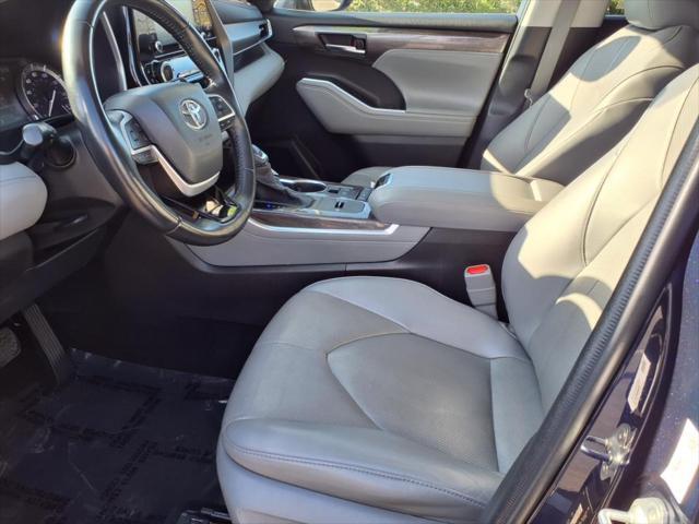 used 2022 Toyota Highlander car, priced at $36,995