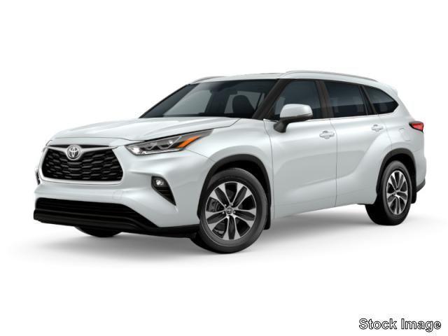 used 2022 Toyota Highlander car, priced at $36,448