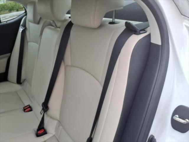 used 2024 Lexus ES 300h car, priced at $43,444