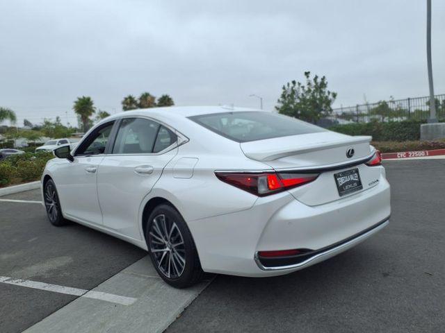 used 2024 Lexus ES 300h car, priced at $43,444