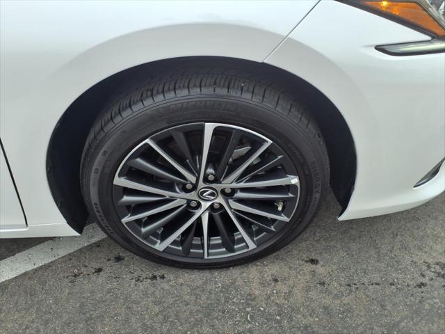 used 2024 Lexus ES 300h car, priced at $43,444