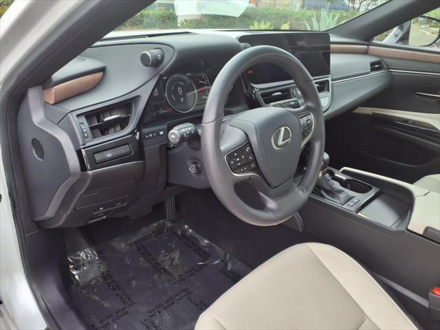 used 2024 Lexus ES 300h car, priced at $43,444
