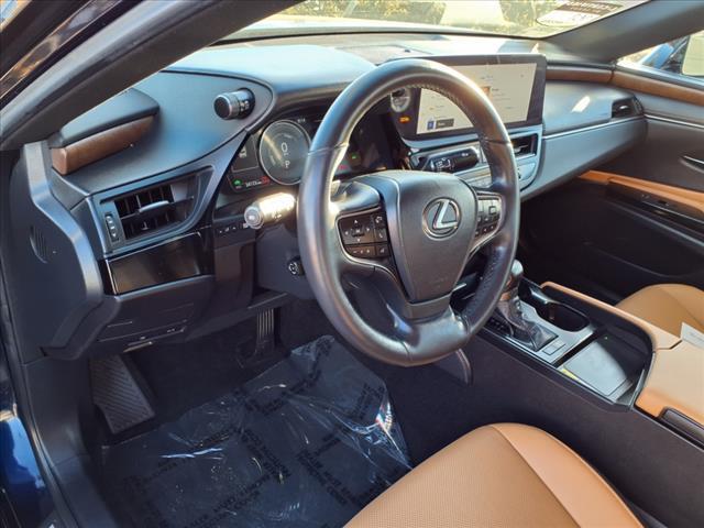 used 2023 Lexus ES 300h car, priced at $38,995