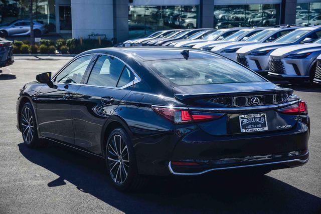 used 2025 Lexus ES 300h car, priced at $41,399