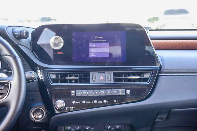 used 2025 Lexus ES 300h car, priced at $41,399