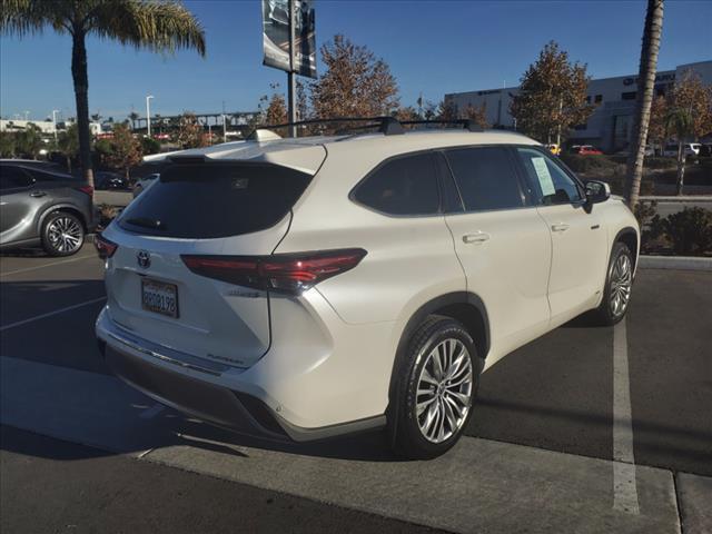 used 2020 Toyota Highlander Hybrid car, priced at $37,995