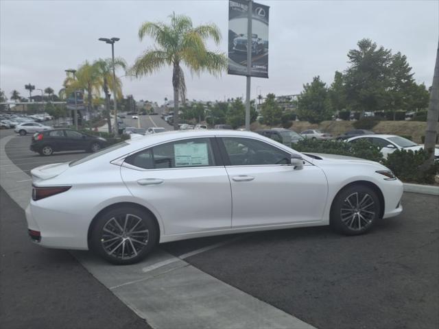 new 2025 Lexus ES 300h car, priced at $51,389