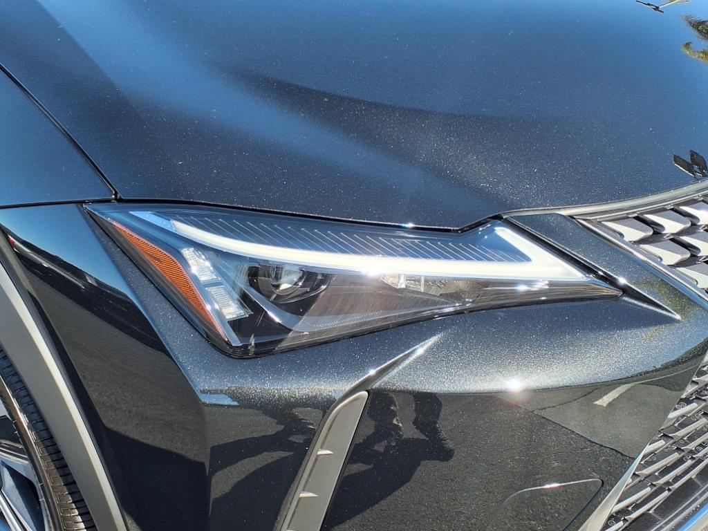 new 2025 Lexus UX 300h car, priced at $39,879
