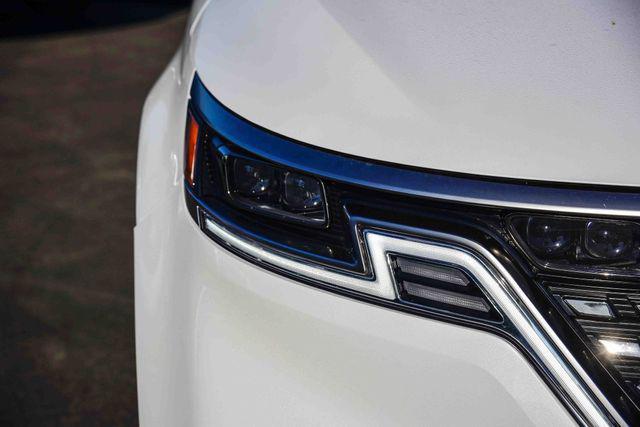 used 2024 Kia Carnival car, priced at $41,777