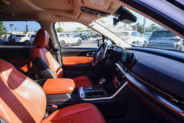 used 2024 Kia Carnival car, priced at $41,777