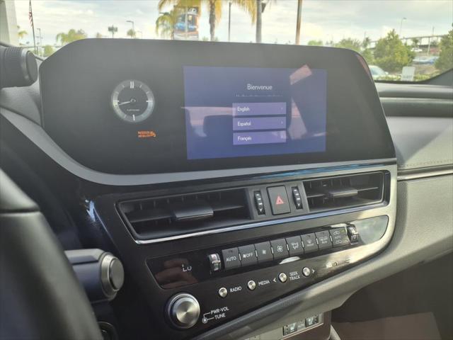 new 2025 Lexus ES 300h car, priced at $49,934
