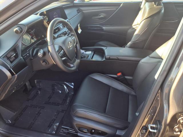new 2025 Lexus ES 300h car, priced at $49,664