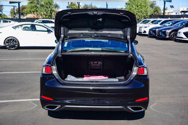 new 2025 Lexus ES 350 car, priced at $43,764