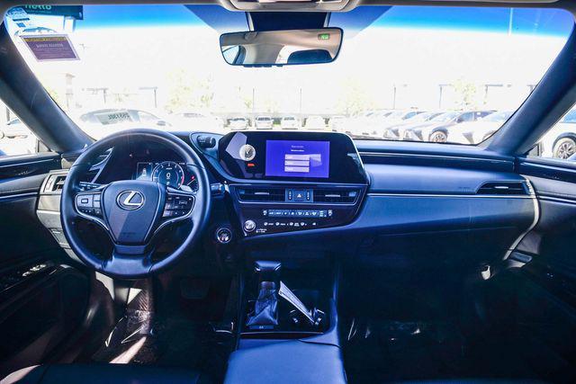 new 2025 Lexus ES 350 car, priced at $43,764