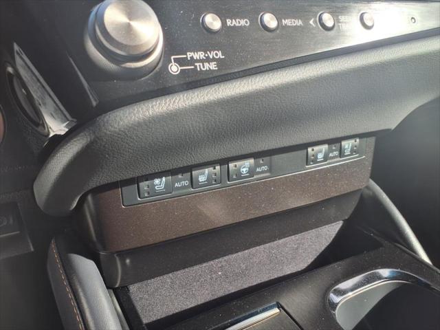 new 2025 Lexus ES 300h car, priced at $50,834