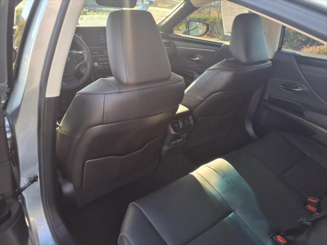 used 2025 Lexus ES 300h car, priced at $47,877