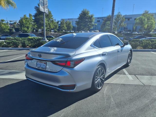 used 2025 Lexus ES 300h car, priced at $47,877