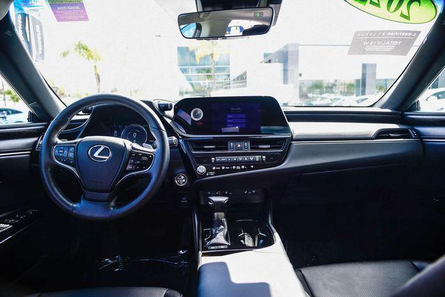 used 2025 Lexus ES 300h car, priced at $40,997