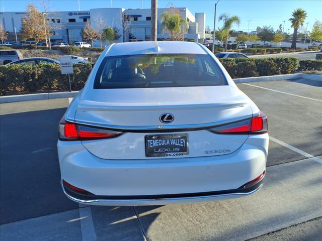 new 2025 Lexus ES 300h car, priced at $57,620