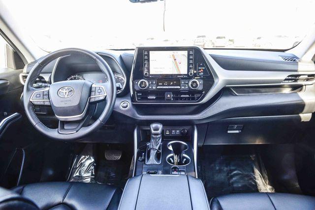used 2022 Toyota Highlander car, priced at $35,995