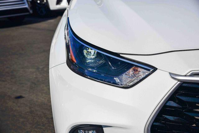 used 2022 Toyota Highlander car, priced at $35,995