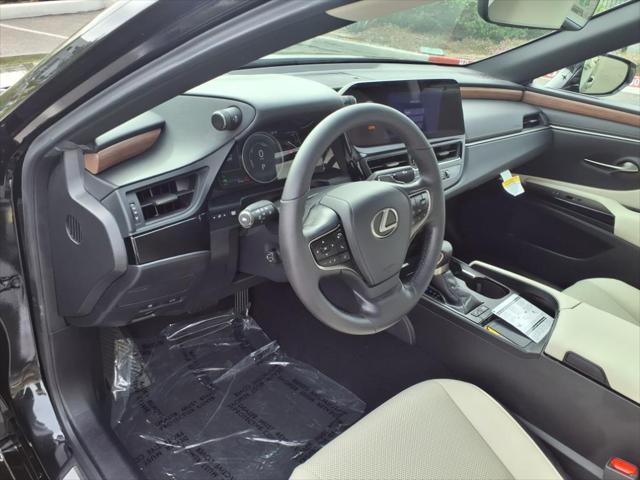 new 2025 Lexus ES 300h car, priced at $49,214