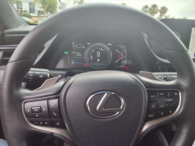 new 2025 Lexus ES 300h car, priced at $49,069