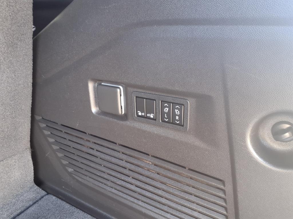 used 2021 Chevrolet Tahoe car, priced at $52,995