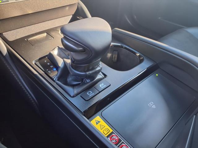 new 2025 Lexus ES 300h car, priced at $52,389