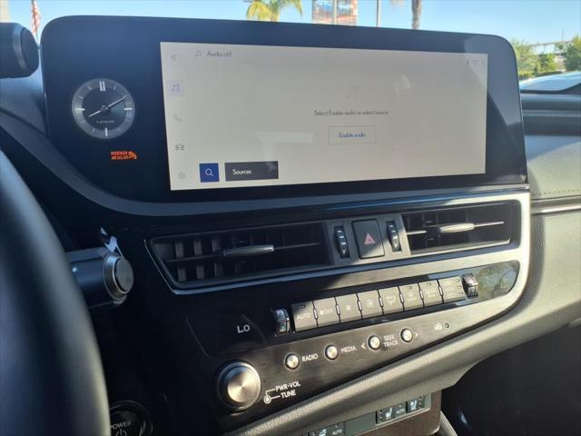 new 2025 Lexus ES 300h car, priced at $52,389
