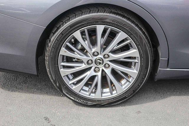 used 2019 Lexus ES 350 car, priced at $30,931