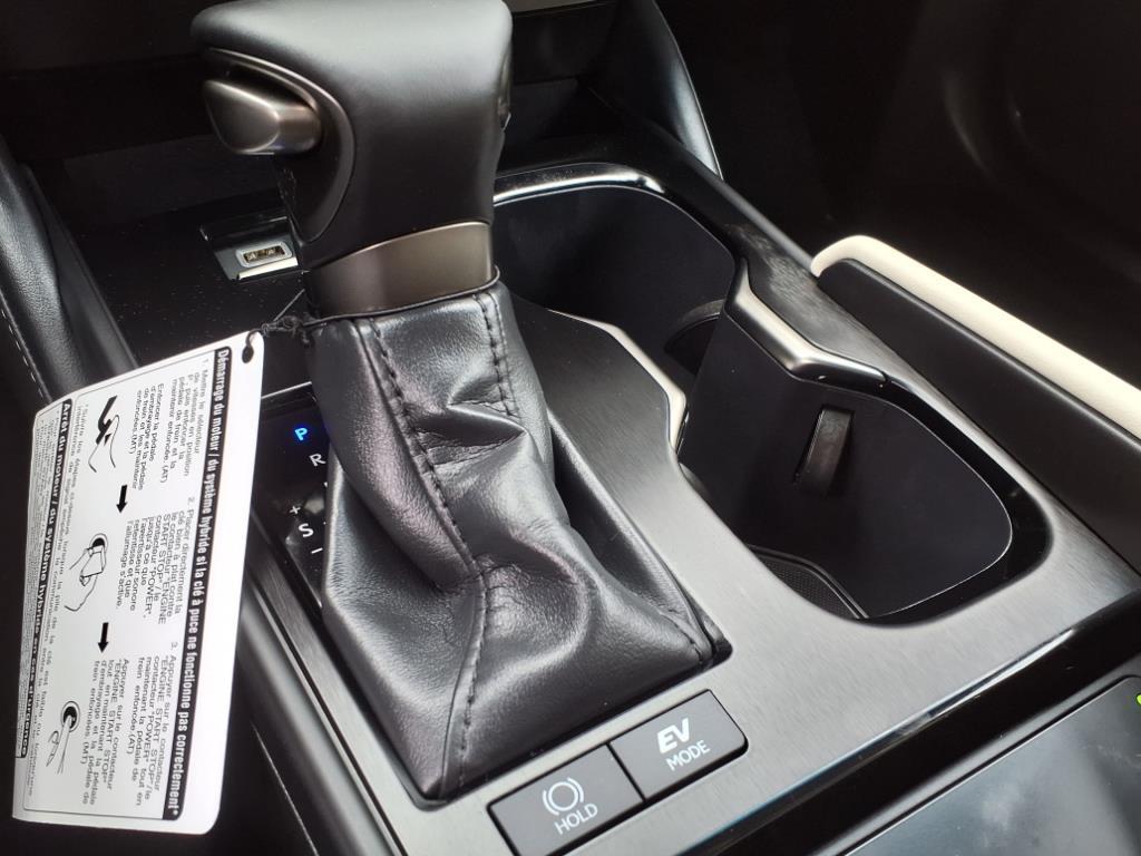 new 2025 Lexus ES 300h car, priced at $49,479