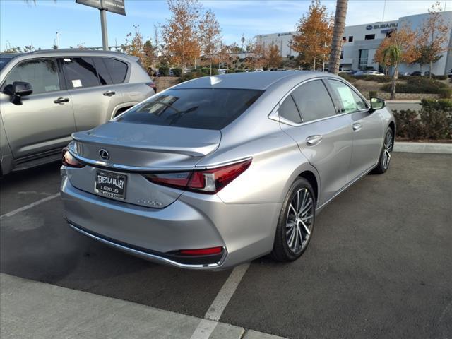 new 2025 Lexus ES 300h car, priced at $48,565