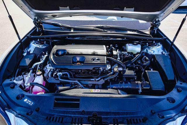 new 2025 Lexus ES 300h car, priced at $57,174