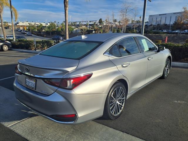 used 2022 Lexus ES 300h car, priced at $38,995