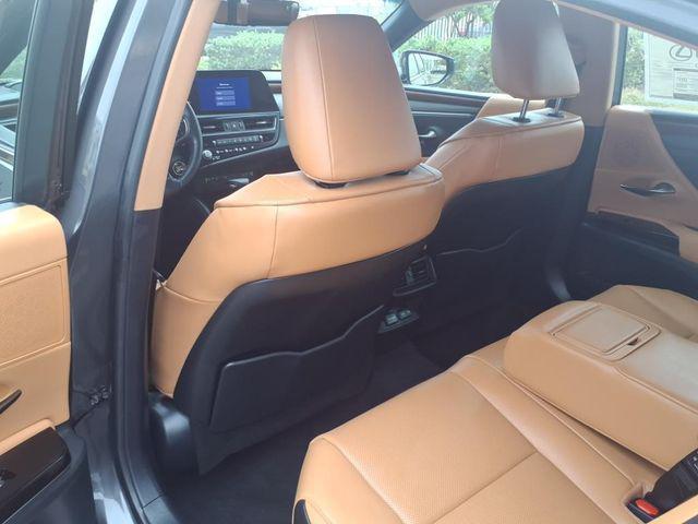 new 2025 Lexus ES 300h car, priced at $49,814