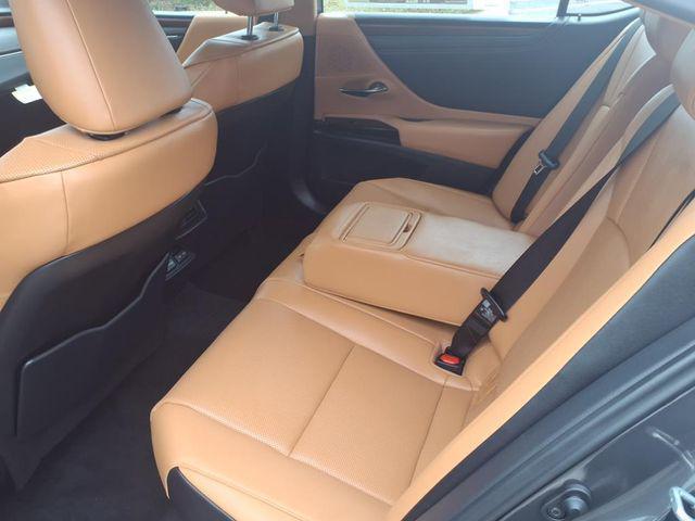 new 2025 Lexus ES 300h car, priced at $49,814
