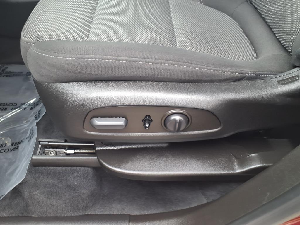 used 2022 Chevrolet Traverse car, priced at $25,889