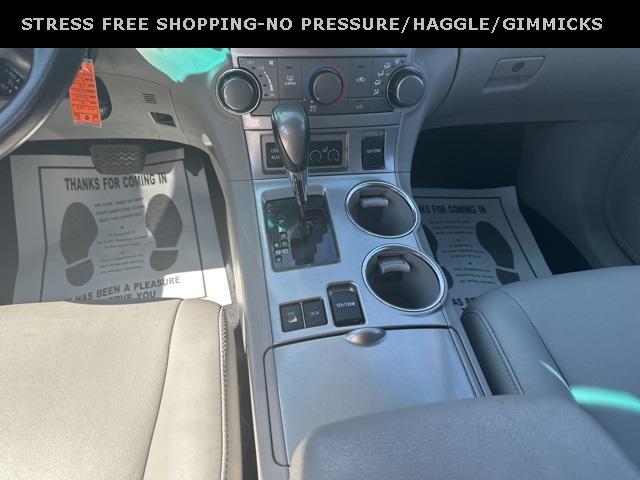 used 2012 Toyota Highlander car, priced at $12,266