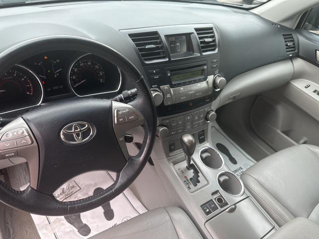 used 2010 Toyota Highlander car, priced at $10,400