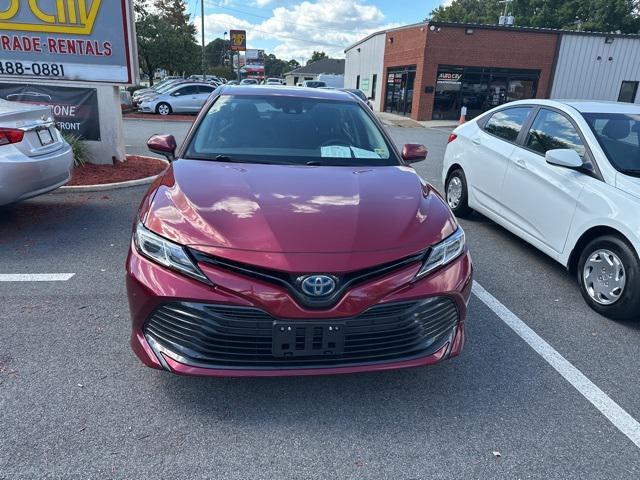 used 2019 Toyota Camry Hybrid car, priced at $19,698