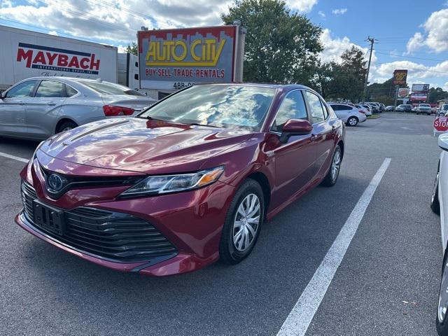 used 2019 Toyota Camry Hybrid car, priced at $19,698