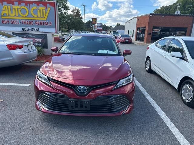 used 2019 Toyota Camry Hybrid car, priced at $19,698