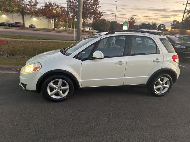 used 2008 Suzuki SX4 car, priced at $5,500