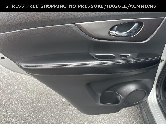 used 2016 Nissan Rogue car, priced at $10,002