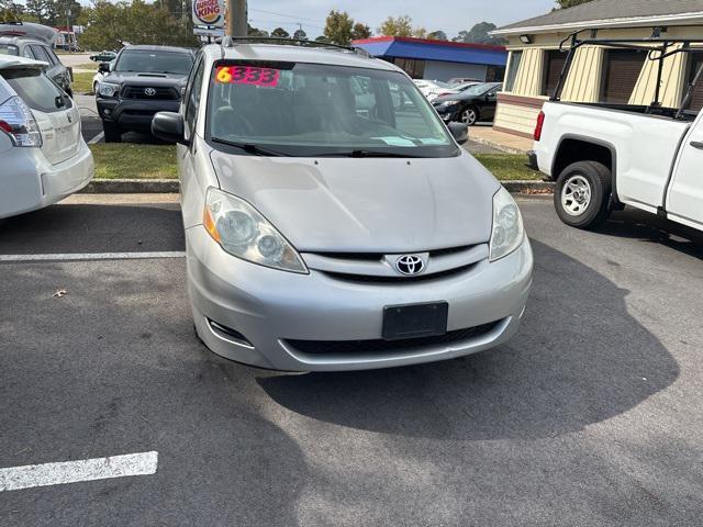 used 2007 Toyota Sienna car, priced at $5,600