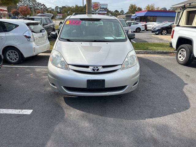 used 2007 Toyota Sienna car, priced at $5,600