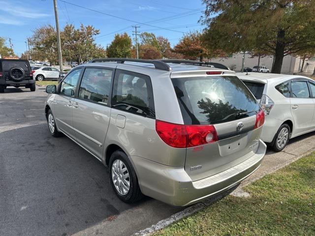 used 2007 Toyota Sienna car, priced at $5,600