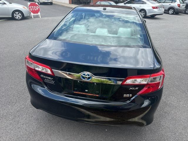 used 2014 Toyota Camry Hybrid car, priced at $9,800