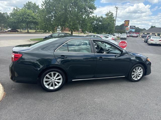 used 2014 Toyota Camry Hybrid car, priced at $9,800